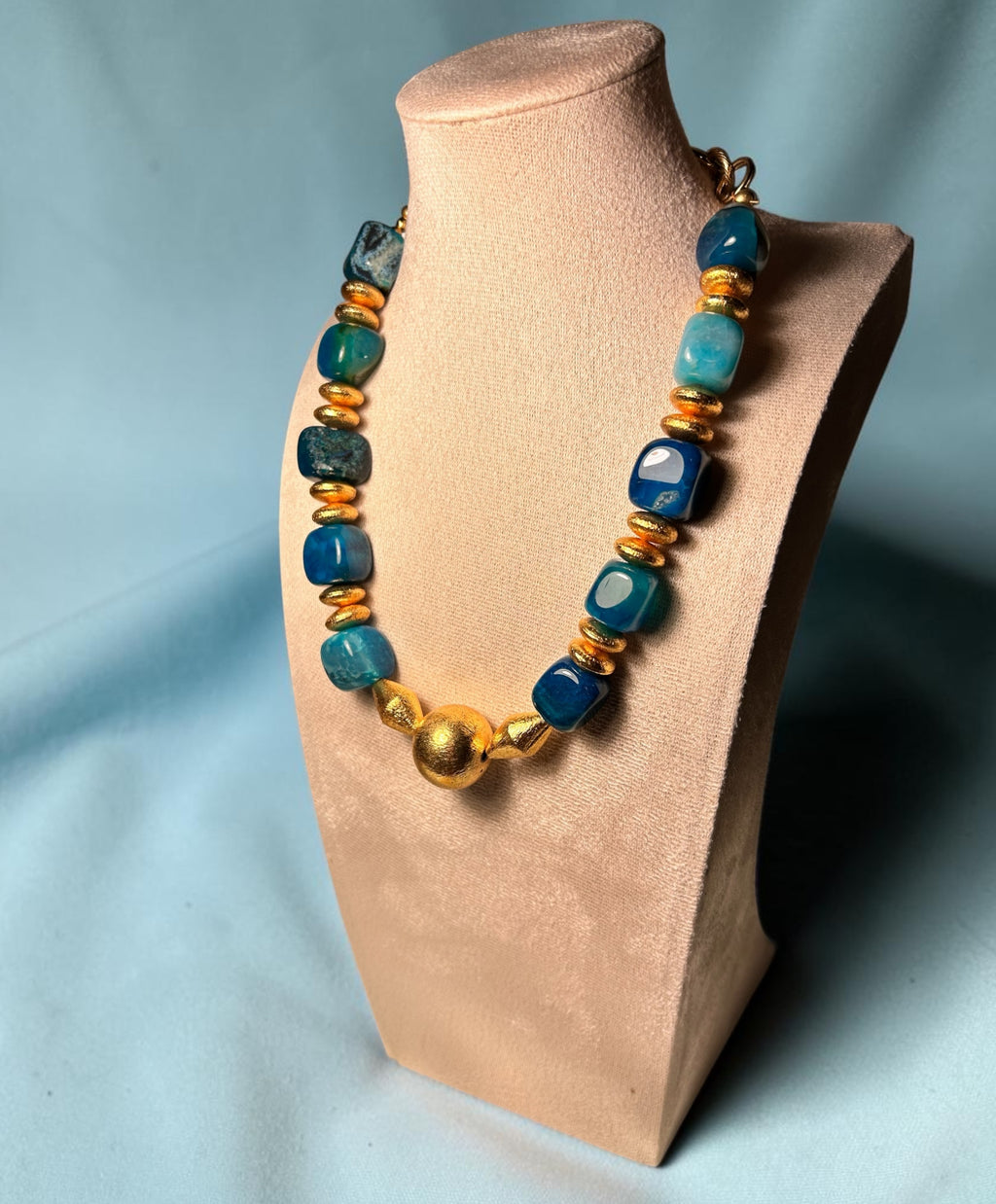 Sapphire Collection: Bluette