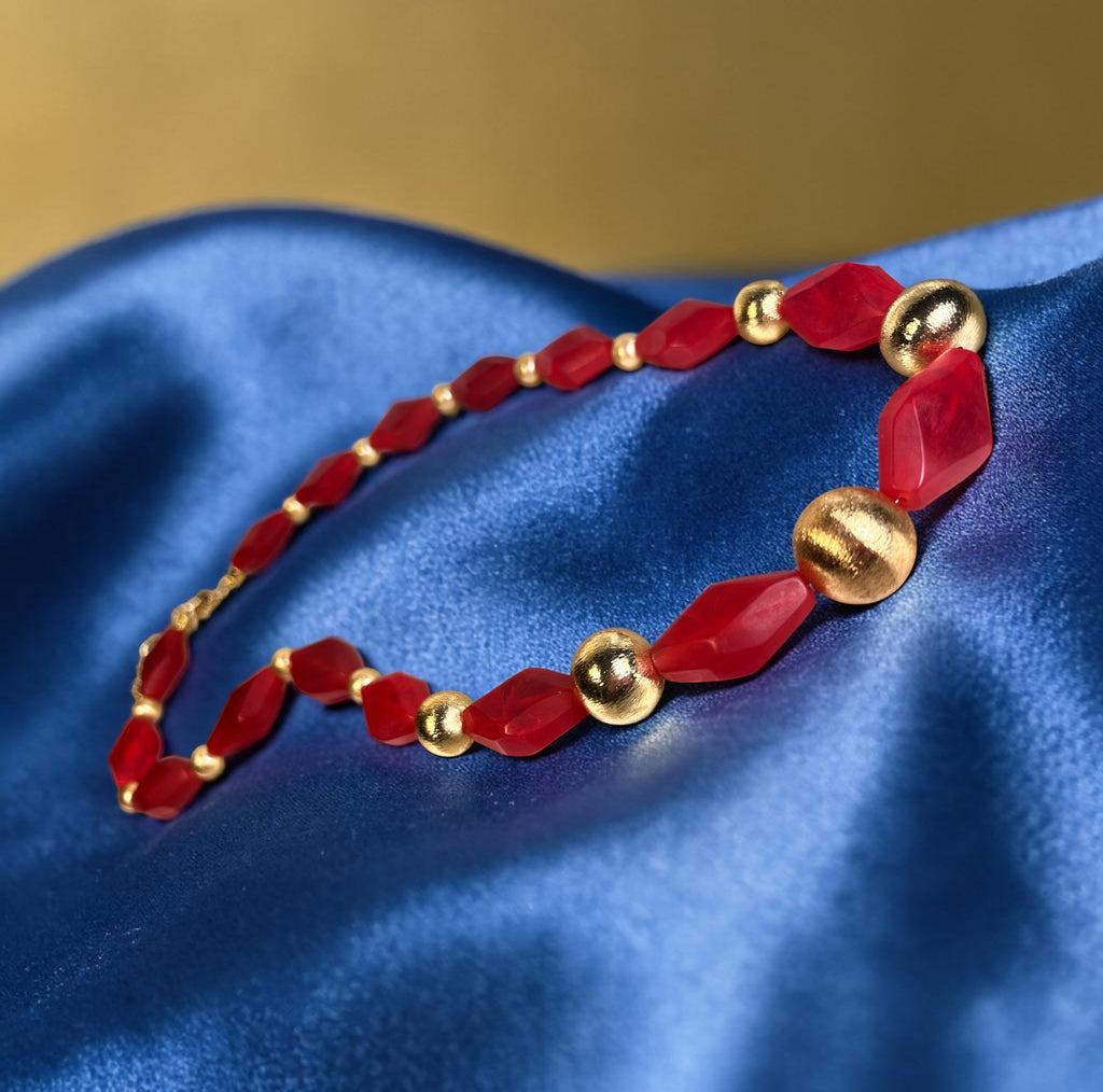 Scarlet Collection: Ruby Whisper